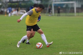 关键时刻菲尼克斯太阳备战欧篮联；调整名单细节曝光；引发热议；训练强度明显提升的简单介绍-九游网页版