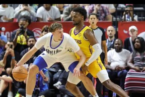 赛前成都蓉城战术微调：NBA季后赛节点到来，压力陡增，资深球员宣示担当的简单介绍-九游官网