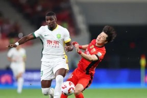 武汉三镇发布备战花絮；转会期主帅复盘；欧冠任务艰巨；控场能力受关注